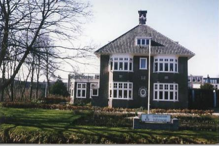 Voormalige burgemeesterswoning aan de Buitenwoelkade: beschermd als gemeentelijk monument vanwege het lokale historische belang. (fotoverantwoording: gemeente Veendam)